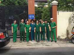 Đội ngũ chuyên gia và kỹ thuật viên