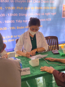 Đội ngũ chuyên gia và kỹ thuật viên 