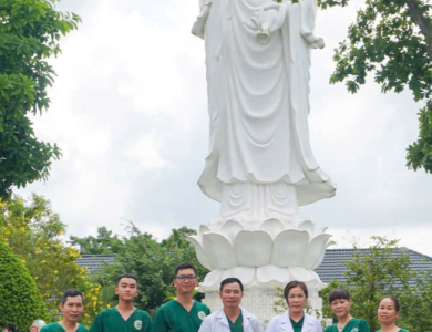 Đội ngũ chuyên gia và kỹ thuật viên 