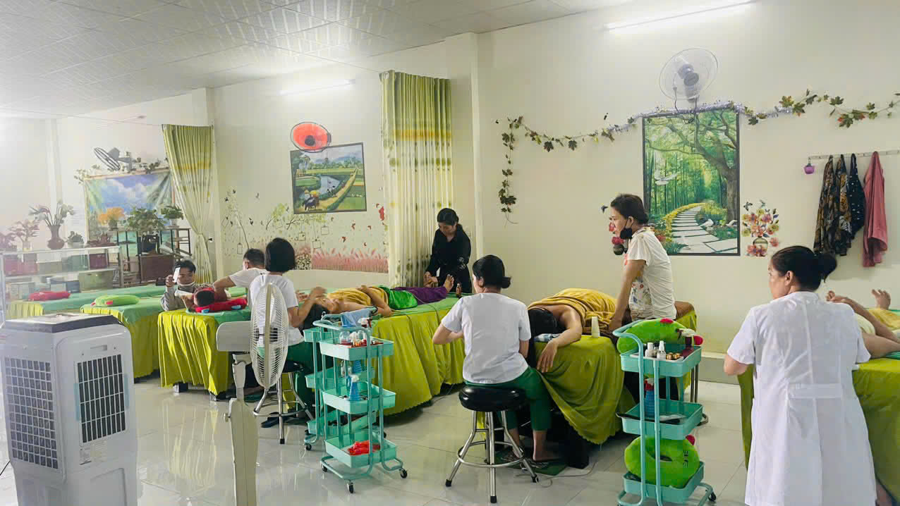 Trị liệu chuyên sâu cổ vai gáy